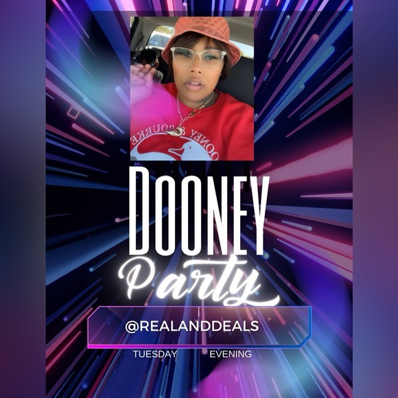 KATE SPADE SHARE SHOW
5:00 PST/
8:00 EST
FRIDAY NIGHTS @REALANDDEALS @JESSDOUB♠️ - Picture 2 of 10